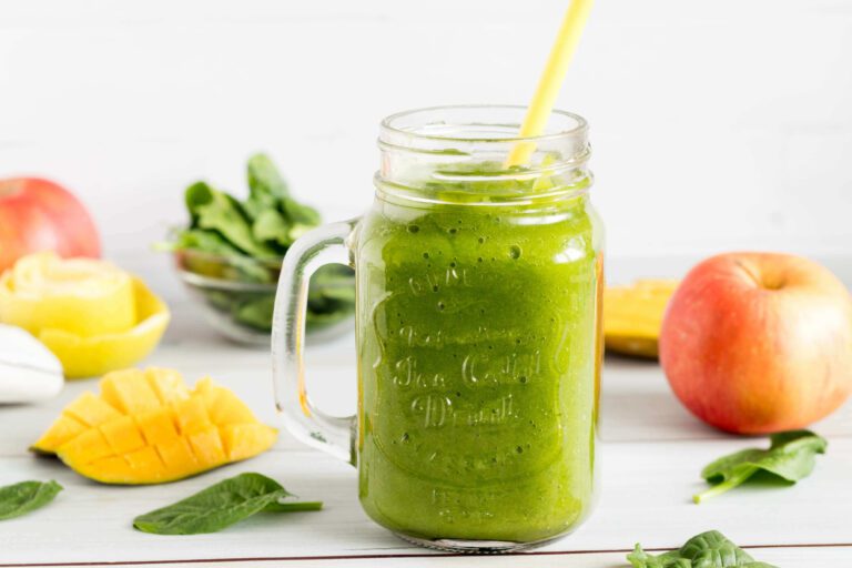 Miracle Spinach Mango Apple Smoothie